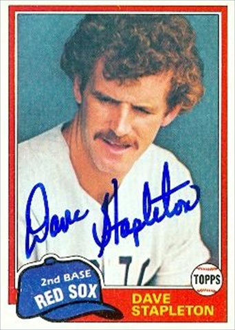37620 Dave Stapleton Autographed Baseball Card Boston Red Sox 1981 Topps No. 81