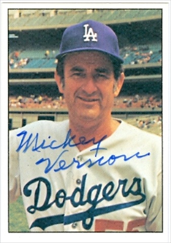 37866 Mickey Vernon Autographed Baseball Card Los Angeles Dodgers 1975 Sspc No. 621 67