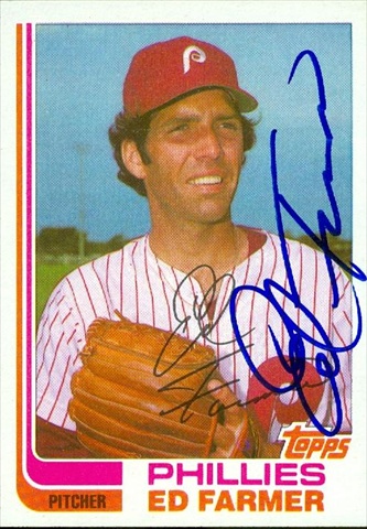 45198 Ed Farmer Autographed Baseball Card Philadelphia Phillies 1982 Topps Traded No .32T