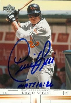 50916 David Segui Autographed Baseball Card Baltimore Orioles 2001 Upper Deck No .140