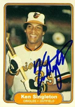 51024 Ken Singleton Autographed Baseball Card Baltimore Orioles 1982 Fleer No .179