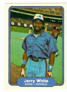 62016 Jerry White Autographed Baseball Card Montreal Expos 1982 Fleer No. 211