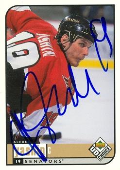 66460 Alexei Yashin Autographed Hockey Card Ottawa Senators 1998 Ud Choice No. 141