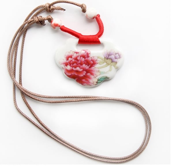 N0002 Peony Porcelain Necklace