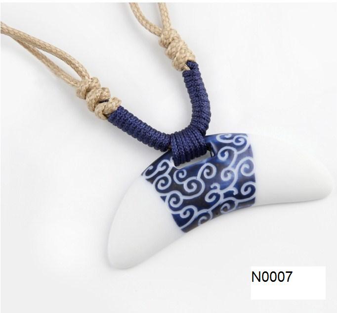 N0006 Crescent Moon Necklace