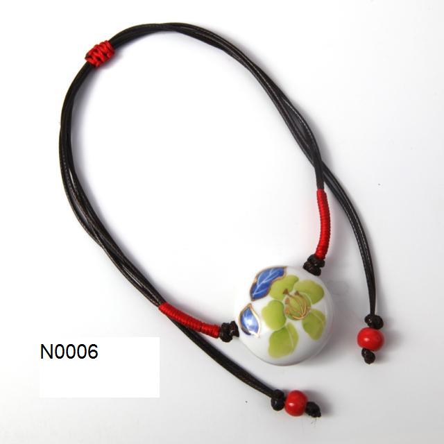 N0007 Leaf Porcelain Necklace