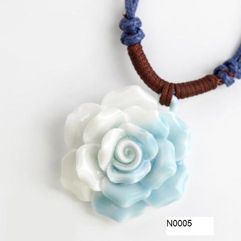 N0008 Rose Shaped Necklace