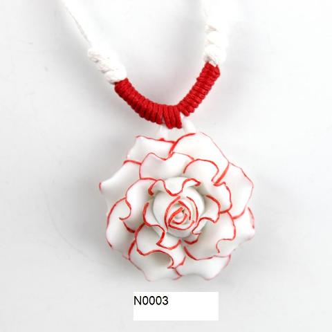 N0010 White Blossom Necklace