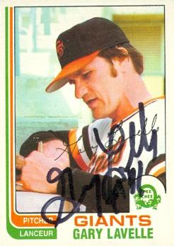 77066 Gary Lavelle Autographed Baseball Card San Francisco Giants 1982 O-Pee-Chee No .209