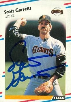 77084 Scott Garrelts Autographed Baseball Card San Francisco Giants 1988 Fleer No .82