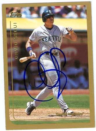 81681 David Segui Autographed Baseball Card Seattle Mariners 1999 Topps No .17