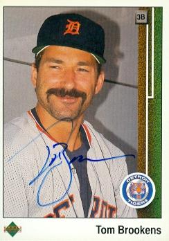 88709 Tom Brookens Autographed Baseball Card Detroit Tigers 1989 Upper Deck No. 106