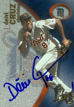 88763 Deivi Cruz Autographed Baseball Card Detroit Tigers 2001 Fleer No. 80