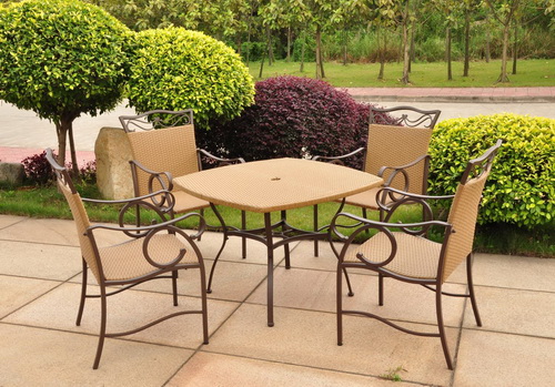 4105 Set Of 5 Valencia Resin Wicker And Steel Dining Group