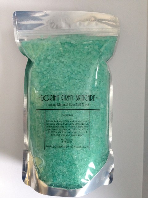 W4-q5k1-2ek1 Luxury Mineral Sea Salt Soak, Gardenia