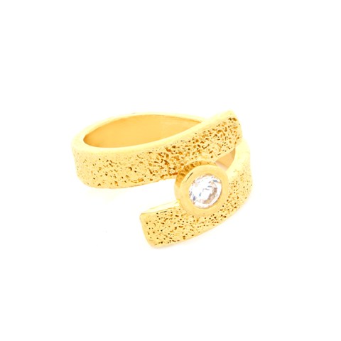 Rb1133g5 Textured Forever Band Cz Center Ring Size 5, Gold