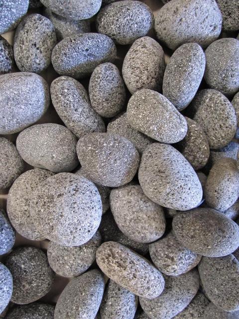 Nl20-1030 20 Lb Black Lava Pebbles