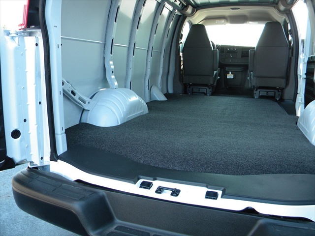 BEDRUG VRNV11 Vantred Cargo Van Mat 2011-2013 BEDRUG VRNV11 Vantred Cargo Van Mat 2011-2013