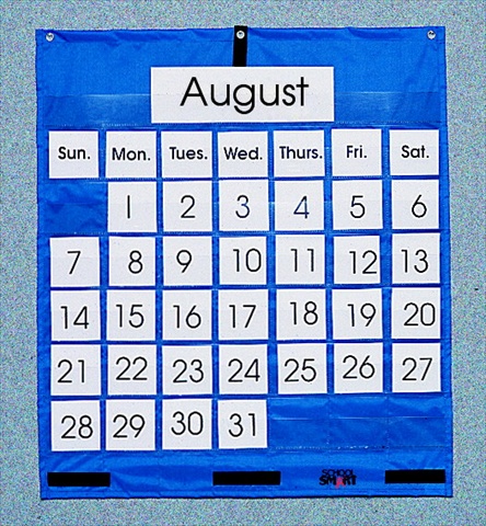 085124 Pocket Chart Calendar, 25 X 28 In.