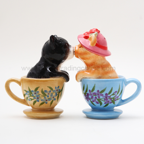 8773 3.5 In. Tea Cup Kittens Salt And Pepper Shakers