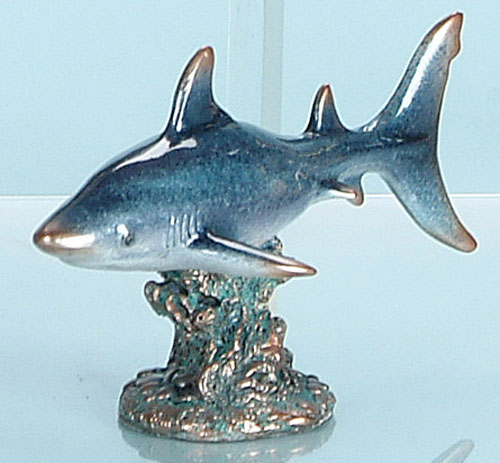 Soc-006 7 L In. Gray Shark Resting On Coral Resin Figurine