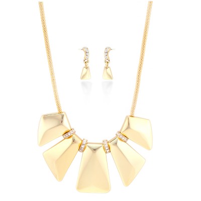 Gold Rock It Metal Necklace And Earring Set