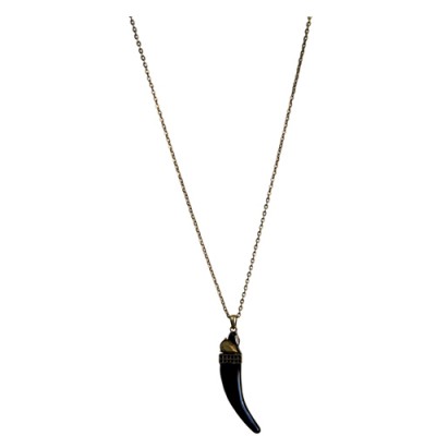 Thin Gold Chain Necklace With Black Chili Pepper
