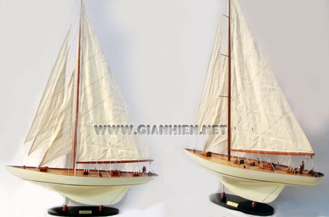 Yt0002p-80 Shamrock Painted Wooden Sailing Boat
