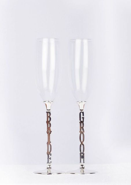 Bride & Groom Wedding Toasting Flutes & Champagne Glasses
