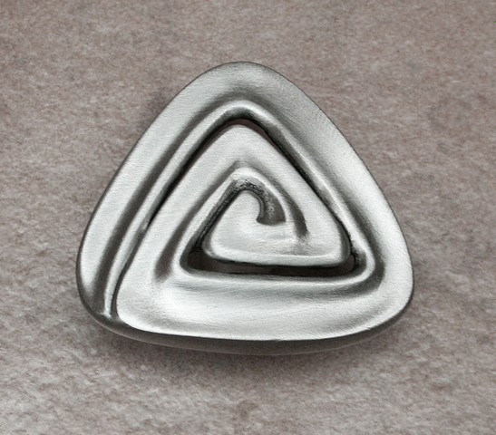 Dhk15-brz Triangle Spiral Knob, Antique Bronze