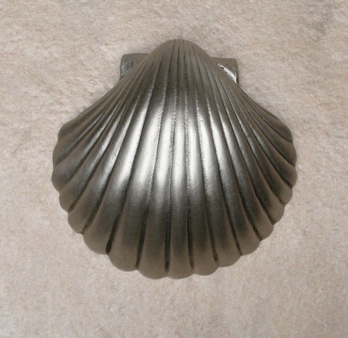 Dhk73-brs Scallop Shell Bin Pull, Antique Brass