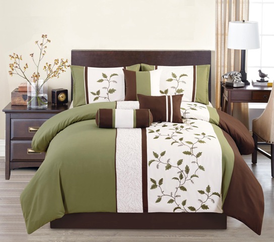 20840q Woodchase Embroidered 7 Piece Comforter Set - Queen