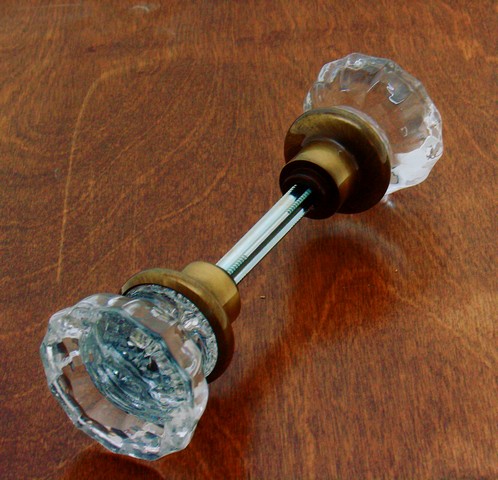 21302-05b Solid Brass Crystal Knob With Fluted Solid Brass Base, Antique Brass