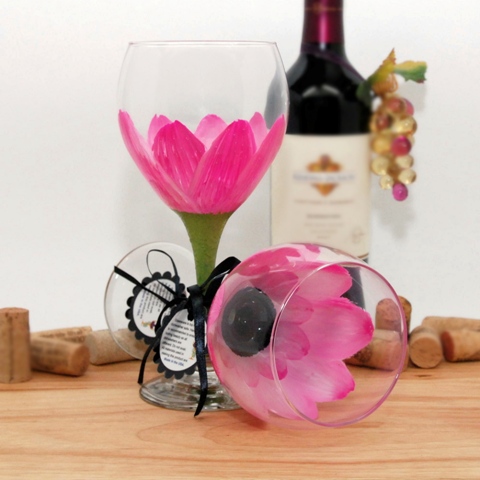 Da-pp Daisy Painted Wine Glass, Parisian Pink