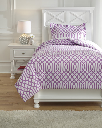 UPC 024052323153 product image for Ashley Q758021T Signature Design Accessory Loomis Twin Comforter Set Lavender | upcitemdb.com