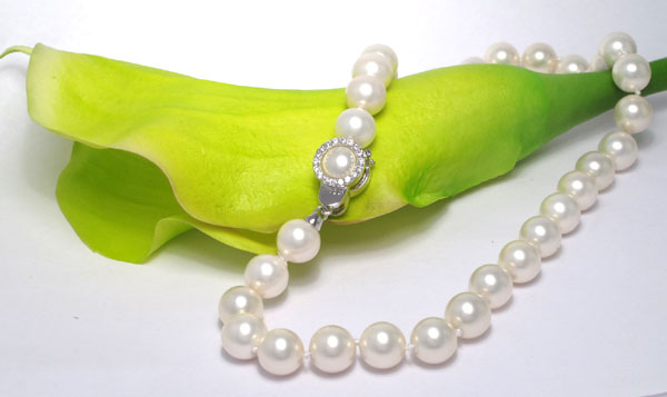 12 Mm White Shell Pearl Necklace With Pave Round Clasp