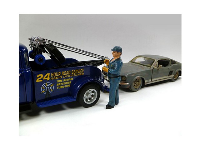 23906 Tow Truck Driver Operator Bill Figure For 1-24 Scale Diecast Car Models