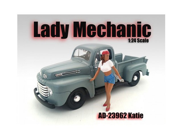 23962 Lady Mechanic Katie Figure For 1-24 Scale Models