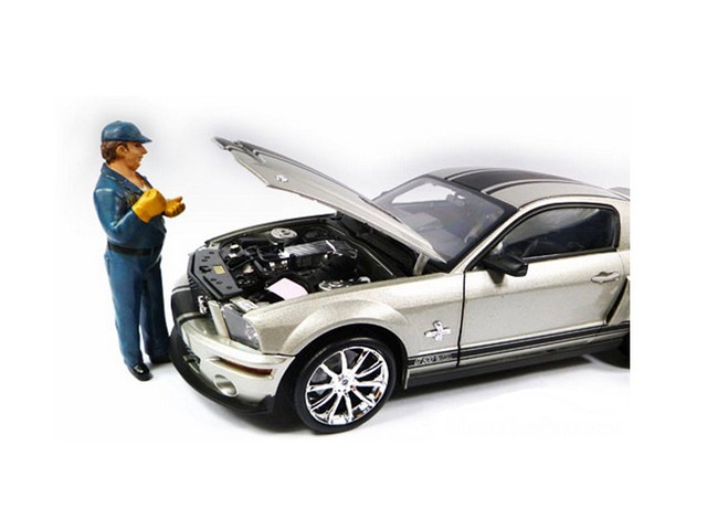 Tow Truck Driver Operator Bill Figure For 1-18 Scale Diecast Car Models