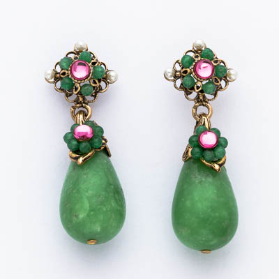 We13m 1.5 In. Crystals 14k Gold Plating Vintage Earring, Green