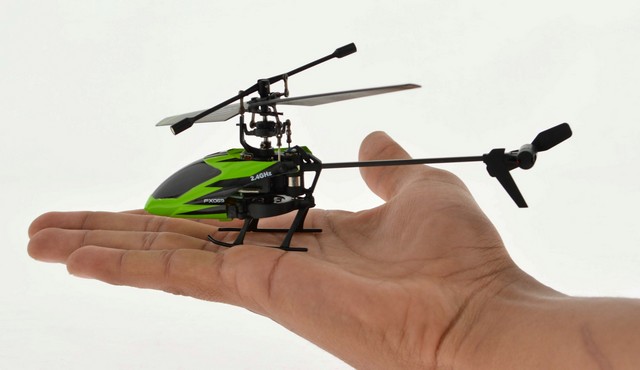 069b 6 In. 4 Channel Single Blade Helicopter With Gyro 2.4 Ghz & Lipo