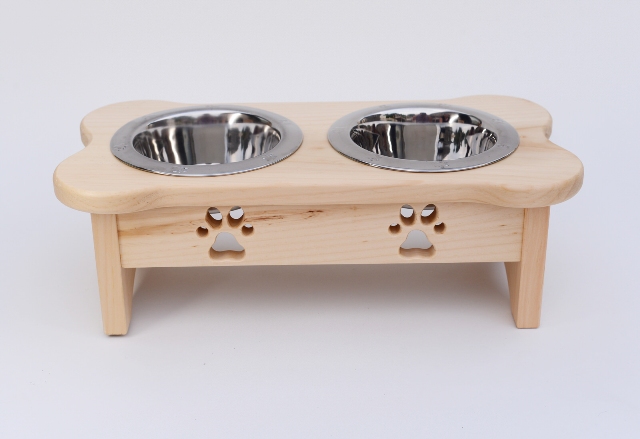 90016 1 Pint 5.25 In. High Diner With Carved Paws & Two Wide Rim Bowls