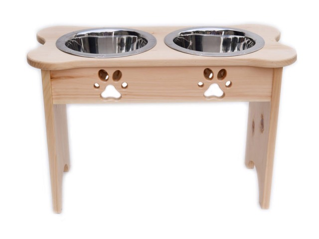 90019 2 Quart 15 In. High Diner With Carved Paws & Two Wide Rim Bowls