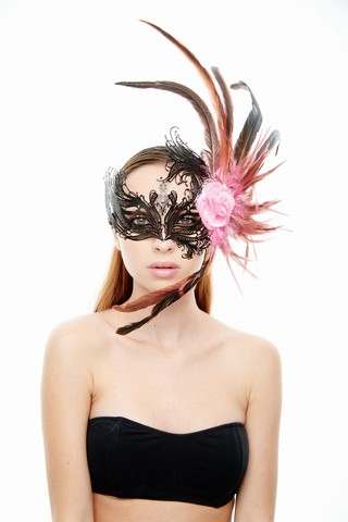 Kayso Fbf003bk-pk Majestic Black Swan Laser Cut Masquerade Mask With Feathers & Pink Flower Arrangement - One Size
