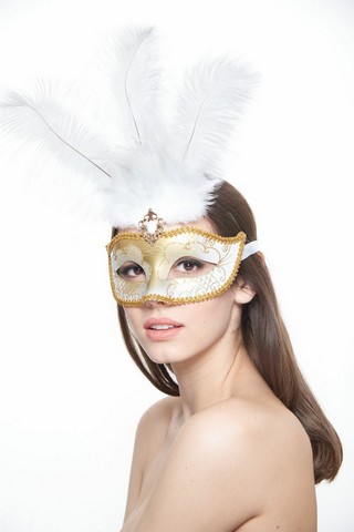 White & Gold Carnival Venetian Masquerade Mask With White Feathers - One Size