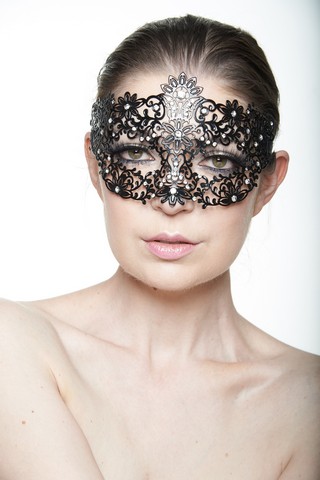 Kayso K049bk Regal Black Floral Masquerade Metal Mask With Clear Rhinestones - One Size