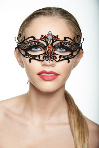 Kayso K2004rdbk Regal Black Floral Laser Cut Masquerade Mask With Red Rhinestones - One Size