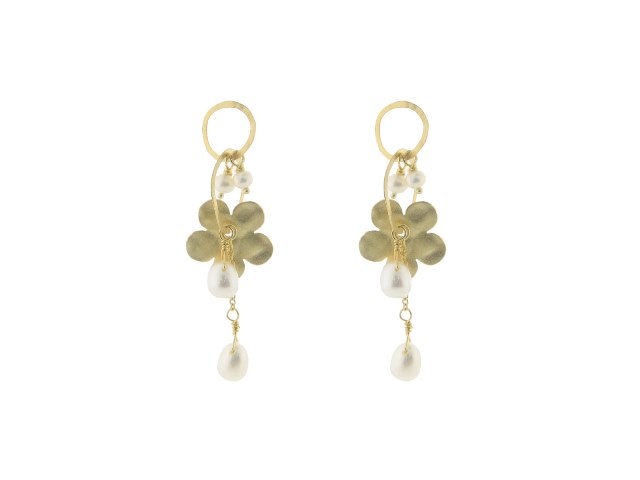 Hammered Gold Rings, Flowers & Pearls Earrings