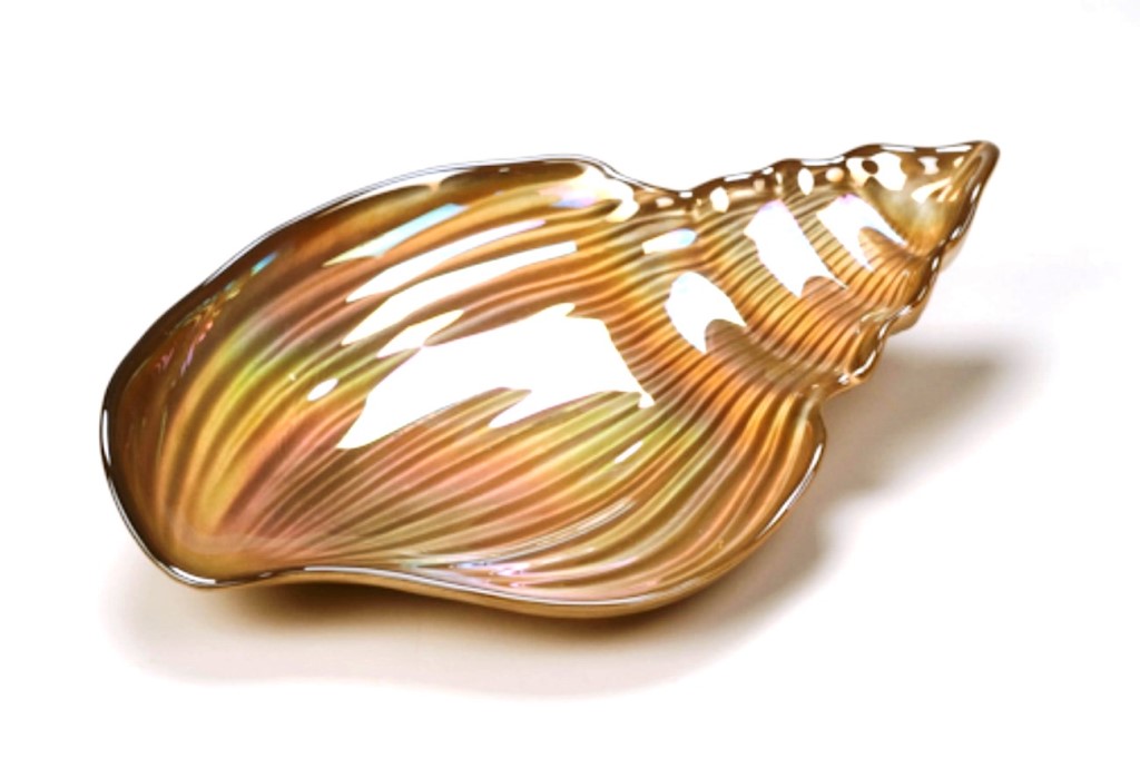 Conch Shell 11.5 In. Gold Luster Plate