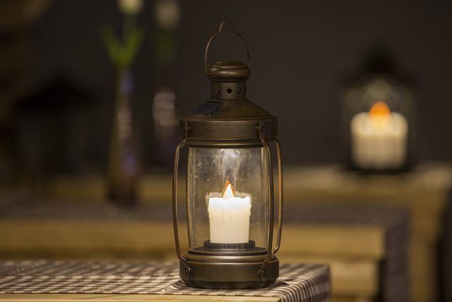 Luxen Home Wxe0104 Hurricane Lantern With Candle Solar Light